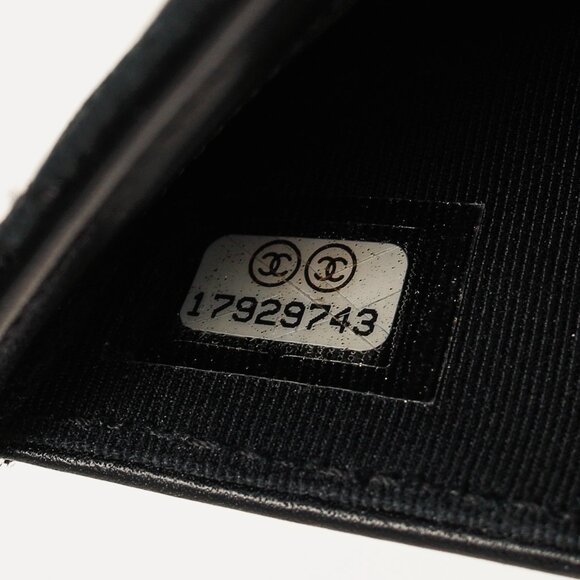 Chanel 13S Noir Caviar Classic Quilted Flap Portefeuille Wallet - Picture 13 of 15